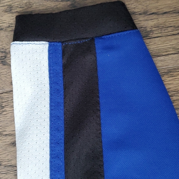 Toddler Toronto Maple Leafs Jersey - Picture 10 of 12